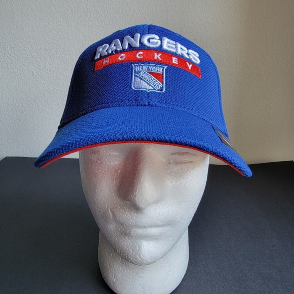 EUC New York Rangers Adidas Size Small Medium Baseball Hat Cap Blue Fitmax